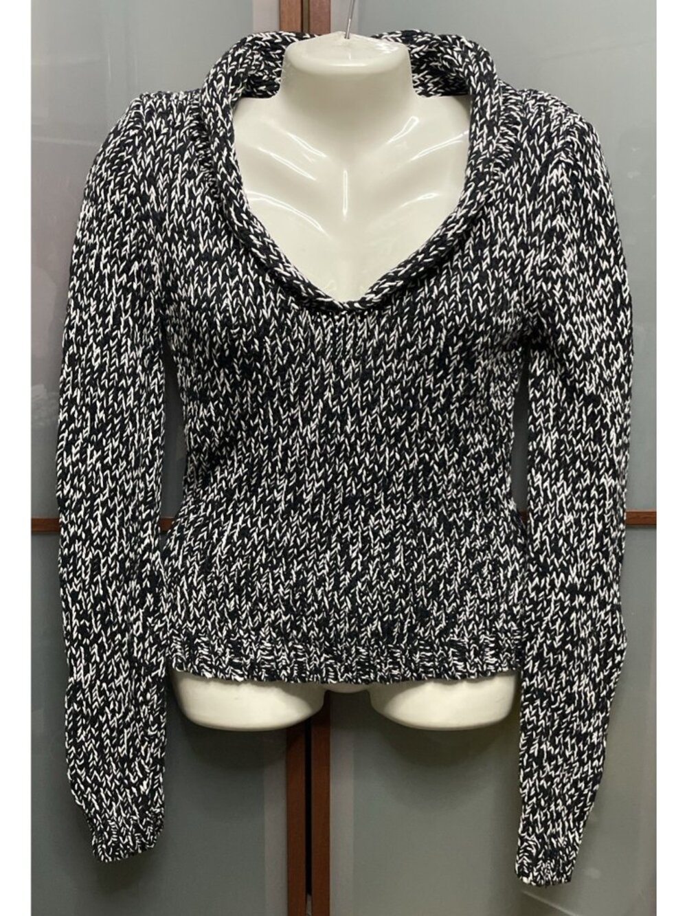 Moda International Y2K Black & WhiteCollared V-Neck Longsleeve Knit Sweater Emo